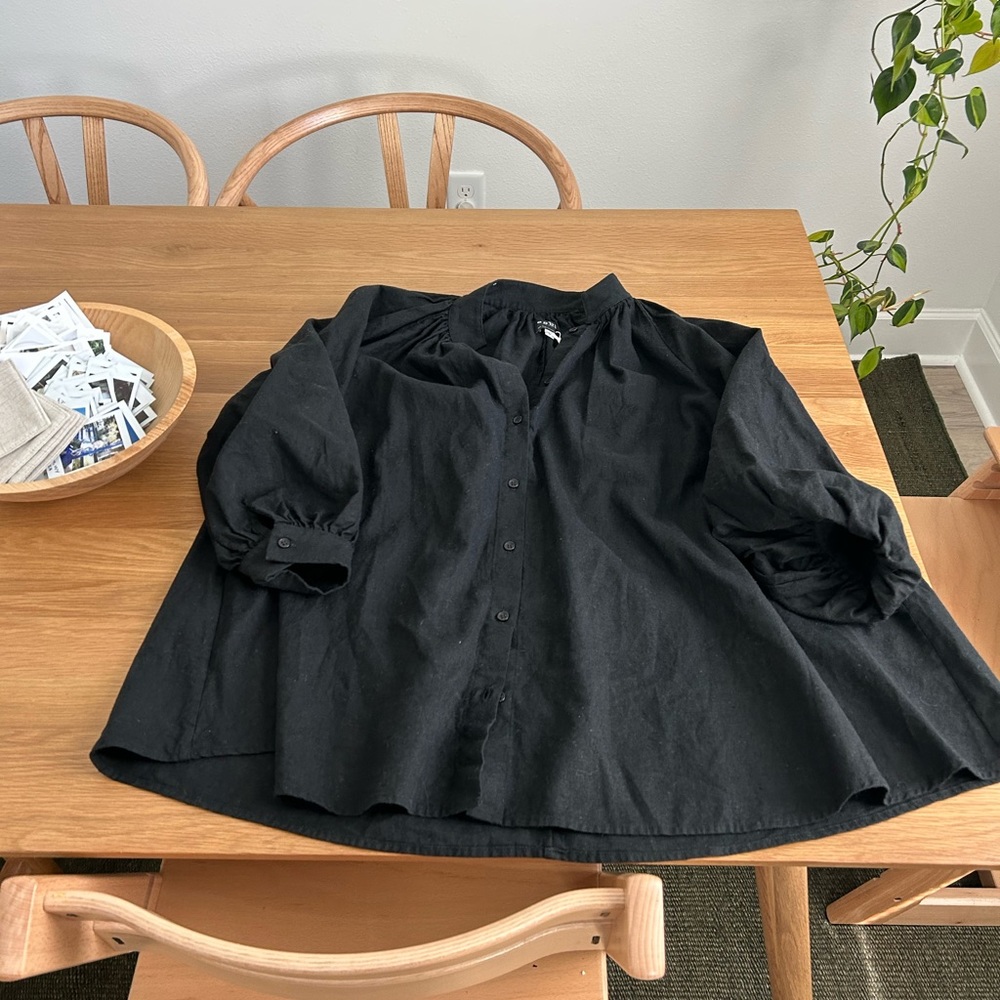 EUC Esby Apparel Liza top